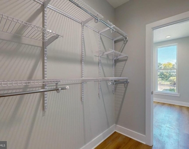 511 N Paxon Street - Photo Thumbnail 27