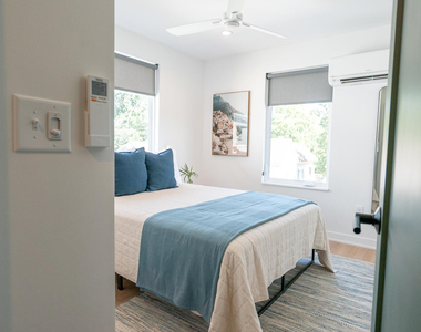 901 E Edenton Street - Photo Thumbnail 2