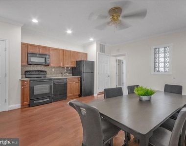 1707 Capitol Avenue Ne - Photo Thumbnail 2