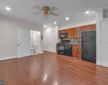 1707 Capitol Avenue Ne - Photo Thumbnail 3