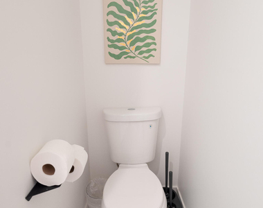 901 E Edenton Street - Photo Thumbnail 10