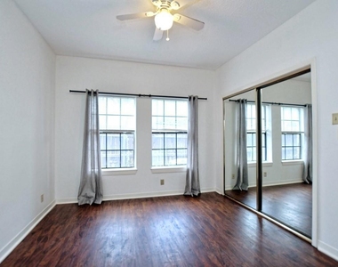 2216 San Gabriel St - Photo Thumbnail 9