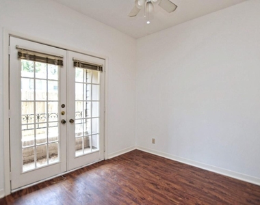 2216 San Gabriel St - Photo Thumbnail 2