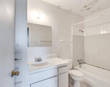 2215 Mission Hill Cir - Photo Thumbnail 13