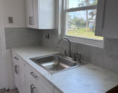 21043 Bersell Avenue - Photo Thumbnail 1