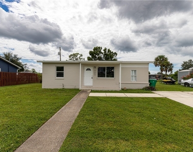 21043 Bersell Avenue - Photo Thumbnail 13