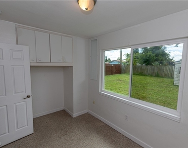21043 Bersell Avenue - Photo Thumbnail 8