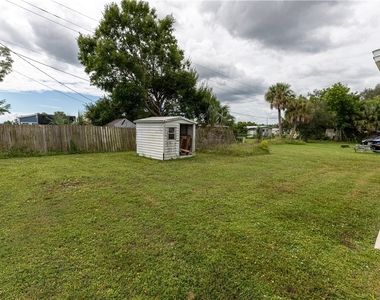 21043 Bersell Avenue - Photo Thumbnail 11