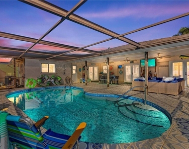 1426 Se 34th Terrace - Photo Thumbnail 19
