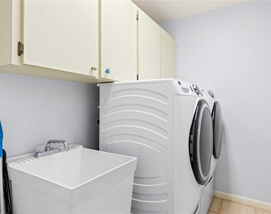 1426 Se 34th Terrace - Photo Thumbnail 29