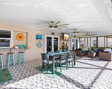 1426 Se 34th Terrace - Photo Thumbnail 21