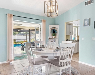 1426 Se 34th Terrace - Photo Thumbnail 28