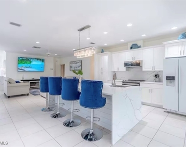 593 106th Avenue N - Photo Thumbnail 8