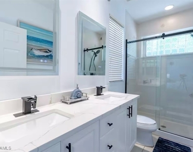 593 106th Avenue N - Photo Thumbnail 4