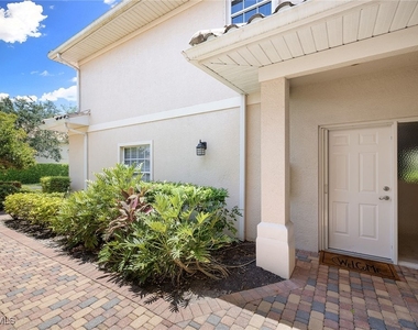 8177 Saratoga Drive - Photo Thumbnail 2