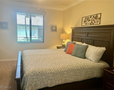 9518 Avellino Way - Photo Thumbnail 23