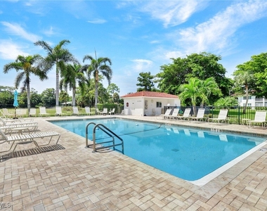1055 Forest Lakes Drive - Photo Thumbnail 22