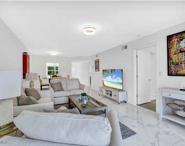 1055 Forest Lakes Drive - Photo Thumbnail 2