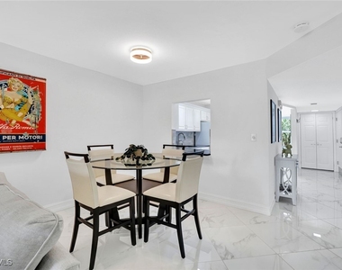 1055 Forest Lakes Drive - Photo Thumbnail 6