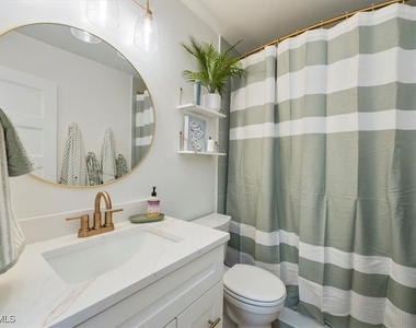 4523 Fluvia Avenue - Photo Thumbnail 13