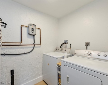 4523 Fluvia Avenue - Photo Thumbnail 18
