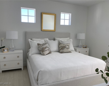 16885 Fairgrove Way - Photo Thumbnail 2