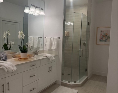 16885 Fairgrove Way - Photo Thumbnail 8