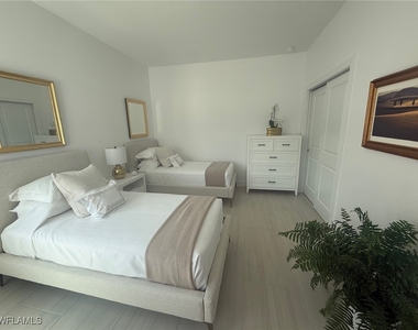 16885 Fairgrove Way - Photo Thumbnail 9