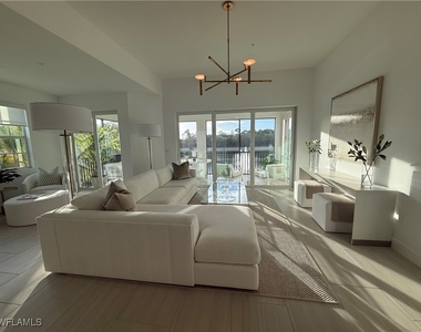 16885 Fairgrove Way - Photo Thumbnail 11