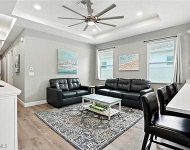 10140 Carolina Street - Photo Thumbnail 4