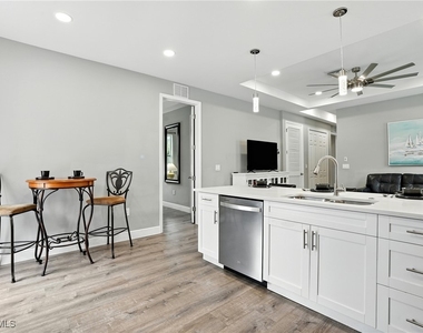 10140 Carolina Street - Photo Thumbnail 13