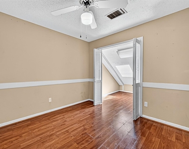 1535 Beaconshire Road - Photo Thumbnail 17