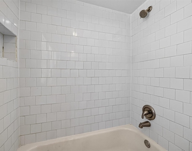 1535 Beaconshire Road - Photo Thumbnail 16