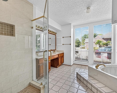 1535 Beaconshire Road - Photo Thumbnail 4