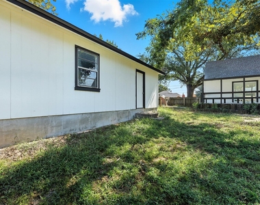605 N Main Street - Photo Thumbnail 21