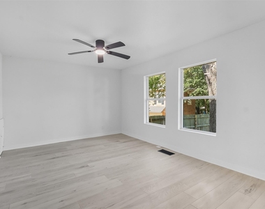 605 N Main Street - Photo Thumbnail 10