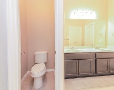 313 Caladium Drive - Photo Thumbnail 2