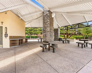 3010 Hammerwood Drive - Photo Thumbnail 36