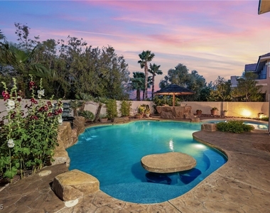 3010 Hammerwood Drive - Photo Thumbnail 2