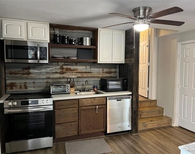 4000 Winfield Avenue - Photo Thumbnail 28