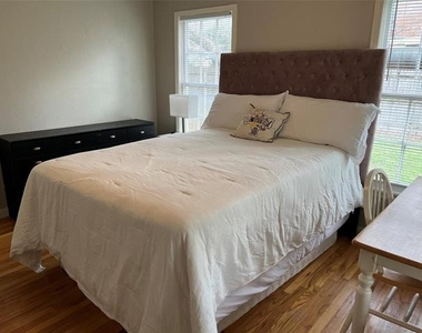 4000 Winfield Avenue - Photo Thumbnail 20