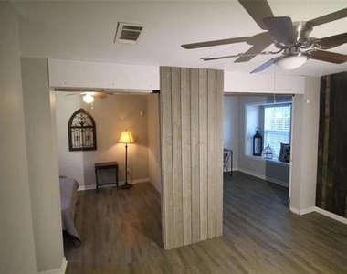4000 Winfield Avenue - Photo Thumbnail 24