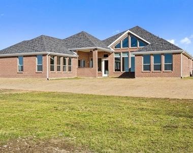 1607 Pebble Beach Lane - Photo Thumbnail 31