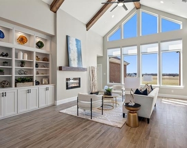 1607 Pebble Beach Lane - Photo Thumbnail 1
