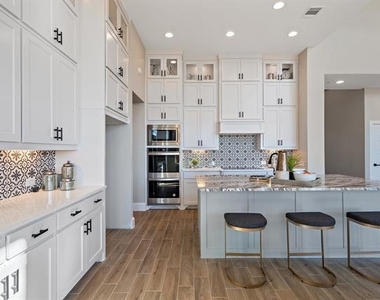 1607 Pebble Beach Lane - Photo Thumbnail 9