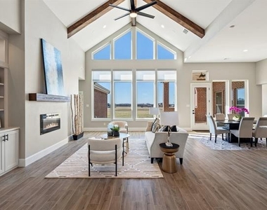 1607 Pebble Beach Lane - Photo Thumbnail 4