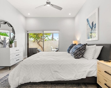 877 E Arenas Road - Photo Thumbnail 23