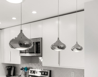 877 E Arenas Road - Photo Thumbnail 4