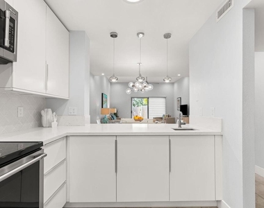 877 E Arenas Road - Photo Thumbnail 16