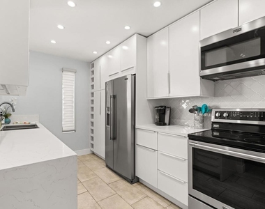 877 E Arenas Road - Photo Thumbnail 14